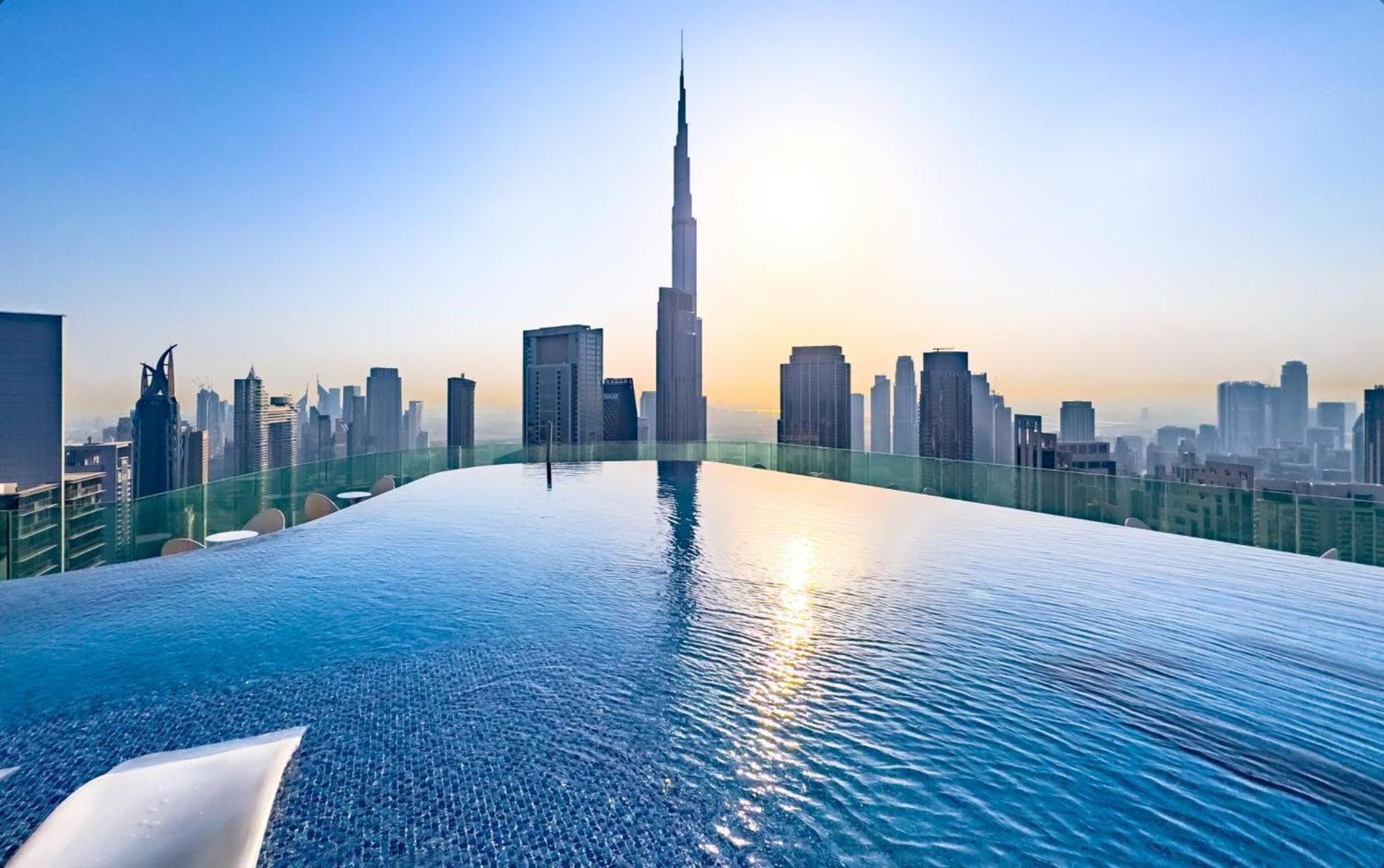Paramount Tower Hotel And Residences With Infinity Sky Pool Dubaj Zewnętrze zdjęcie