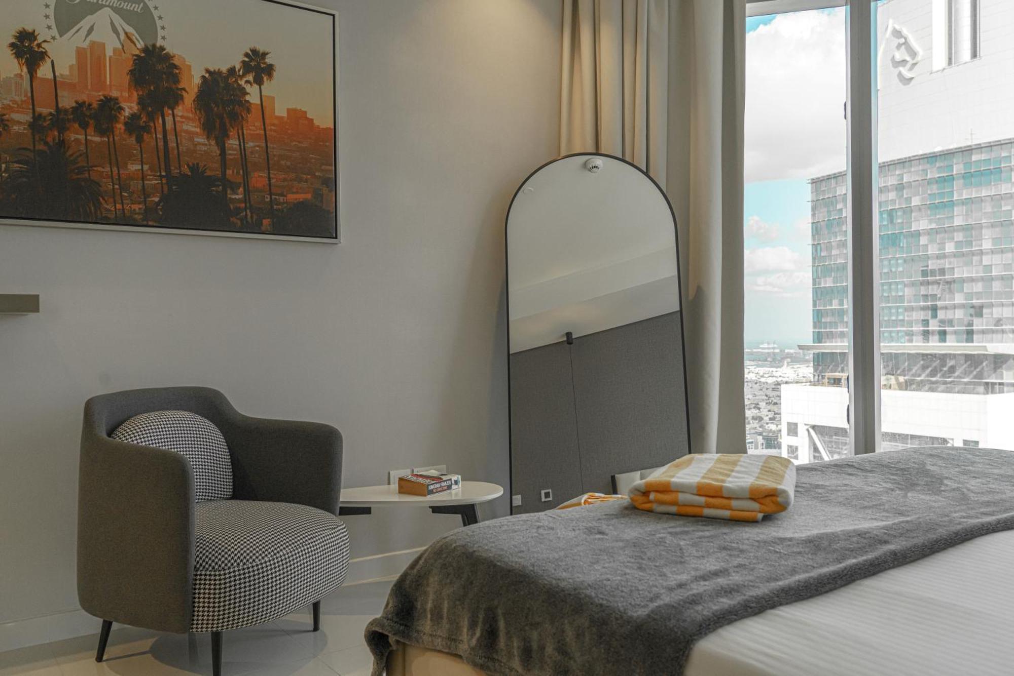 Paramount Tower Hotel And Residences With Infinity Sky Pool Dubaj Zewnętrze zdjęcie